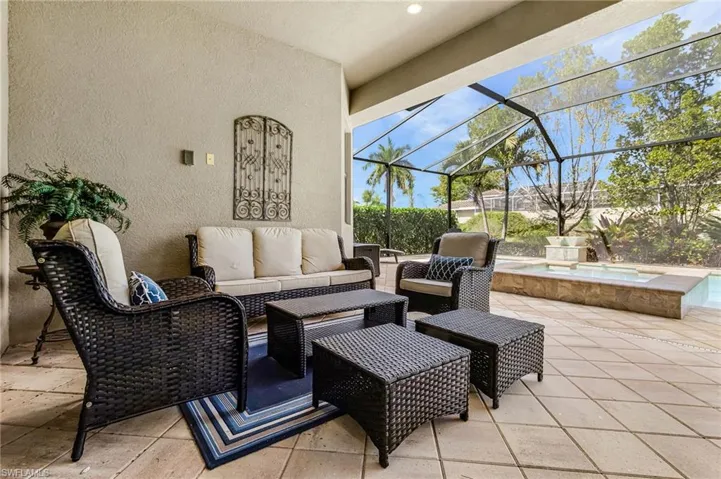 9889  Alhambra  LN, Bonita Springs, FL 34135