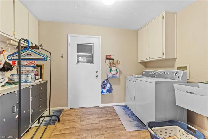 5549 Boynton Ln, Fort Myers, Florida 33919