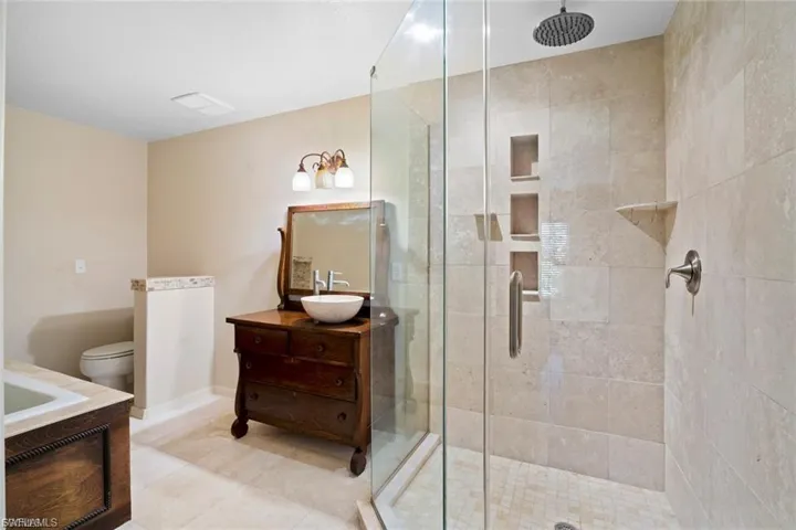 2032 Nw 5th St, Cape Coral, Florida 33993