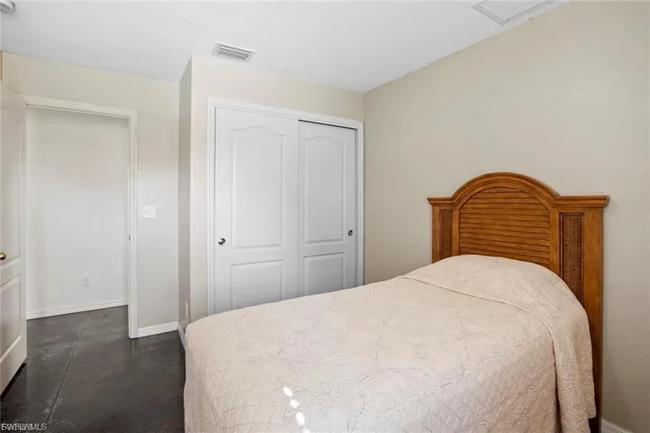 2032 Nw 5th St, Cape Coral, Florida 33993