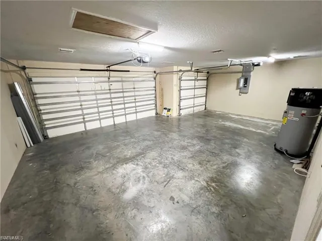 2032 Nw 5th St, Cape Coral, Florida 33993