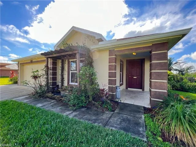 2032 Nw 5th St, Cape Coral, Florida 33993
