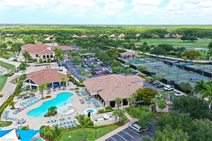 10554 Smokehouse Bay Dr 201, Naples, Florida 34120