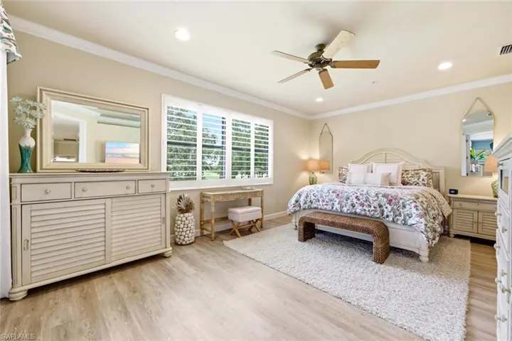 10554 Smokehouse Bay Dr 201, Naples, Florida 34120