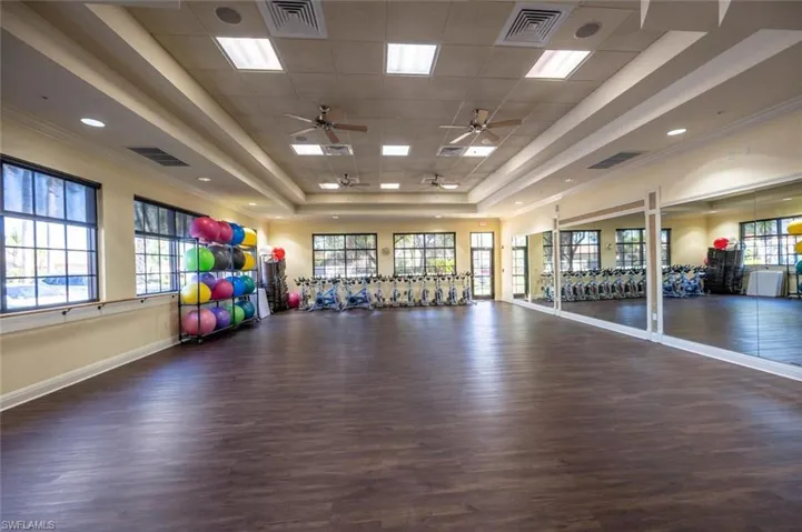 10554 Smokehouse Bay Dr 201, Naples, Florida 34120
