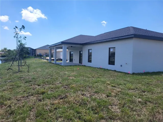 341 Nw 7th Ave, Cape Coral, Florida 33993