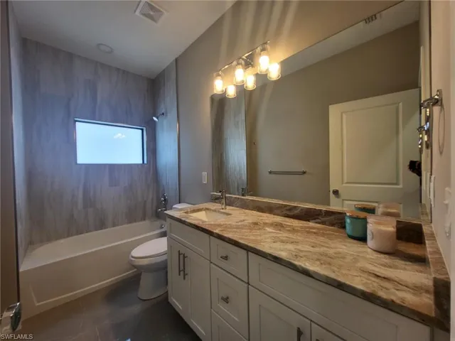 341 Nw 7th Ave, Cape Coral, Florida 33993