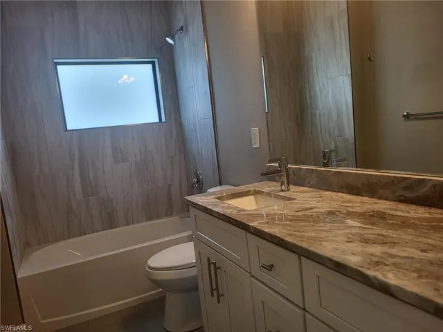 341 Nw 7th Ave, Cape Coral, Florida 33993