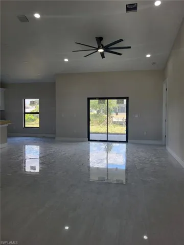 341 Nw 7th Ave, Cape Coral, Florida 33993