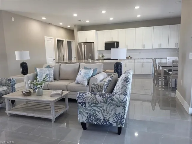 341 Nw 7th Ave, Cape Coral, Florida 33993