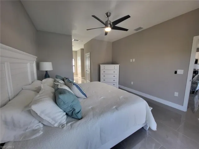 341 Nw 7th Ave, Cape Coral, Florida 33993
