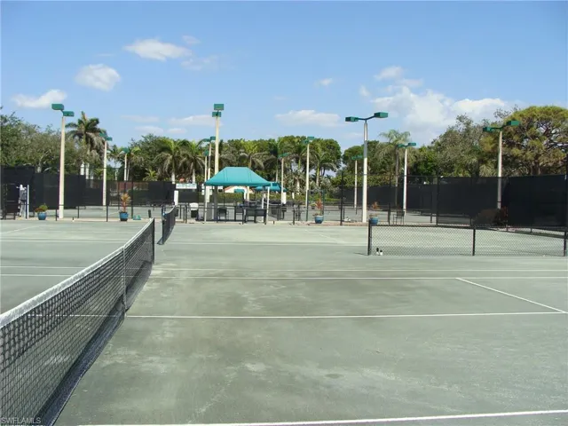 857 Reef Point Cir, Naples, Florida 34108