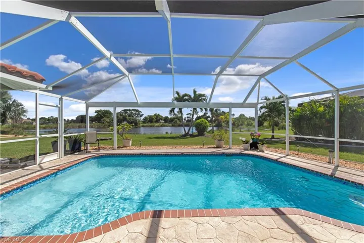 Very large pool enclosure