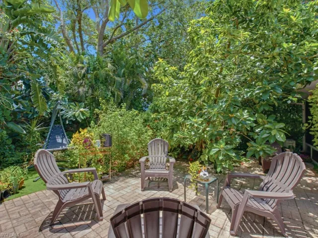 510 Saint Andrews Blvd 16, Naples, Florida 34113