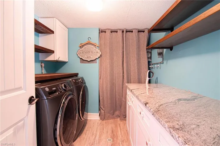 1627 Beach Pkwy 105, Cape Coral, Florida 33904