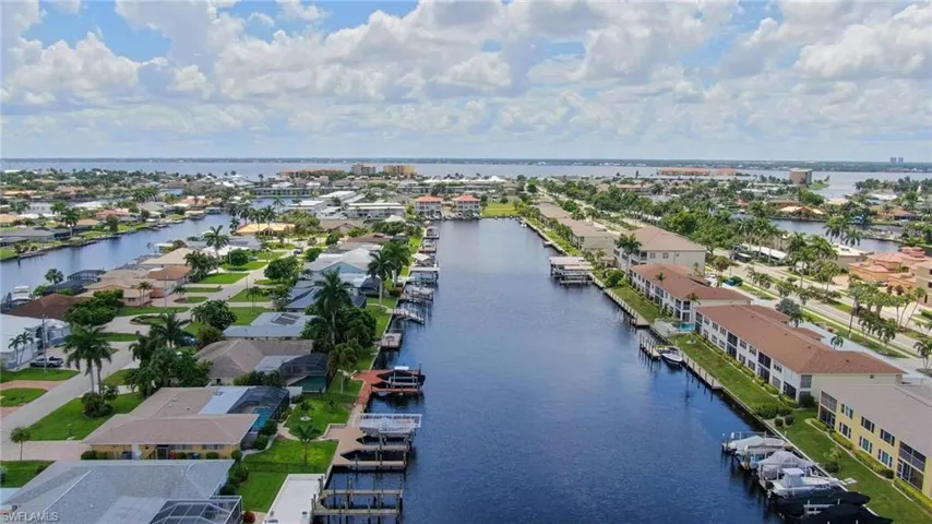 1627 Beach Pkwy 105, Cape Coral, Florida 33904