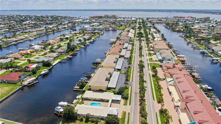 1627 Beach Pkwy 105, Cape Coral, Florida 33904