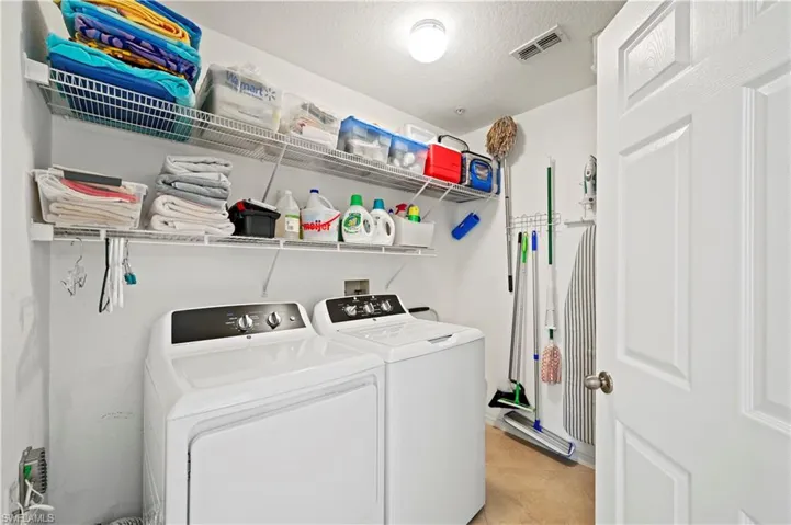 218  Gabriel  CIR, Naples, FL 34104