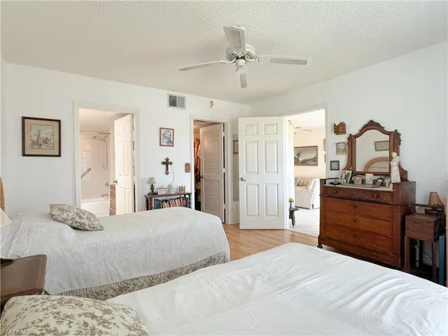 267  Deerwood  CIR, Naples, FL 34113
