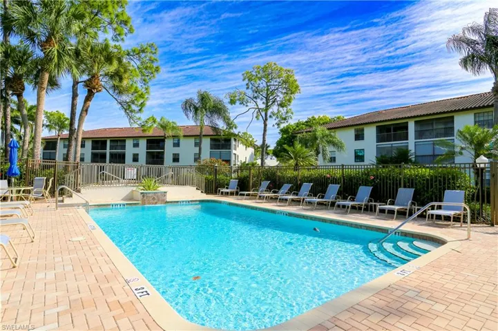267  Deerwood  CIR, Naples, FL 34113