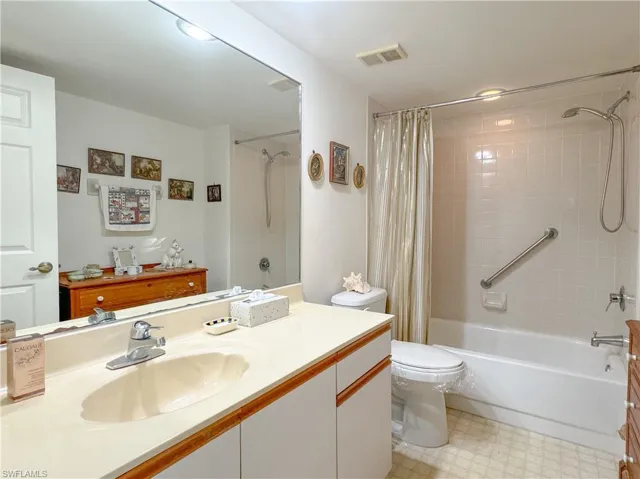 267  Deerwood  CIR, Naples, FL 34113