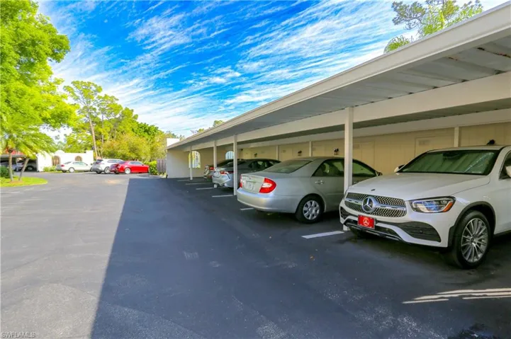 267  Deerwood  CIR, Naples, FL 34113