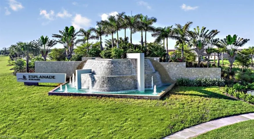 Esplanade by the Islands