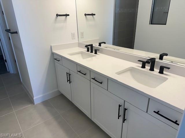 Master bath - dual sinks
