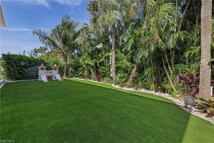 2551 Tamarind St, Other, Florida 33956