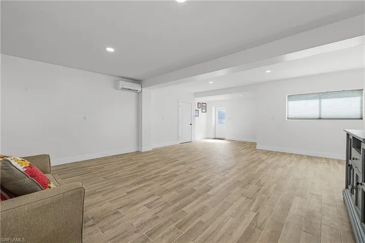 2551 Tamarind St, Other, Florida 33956