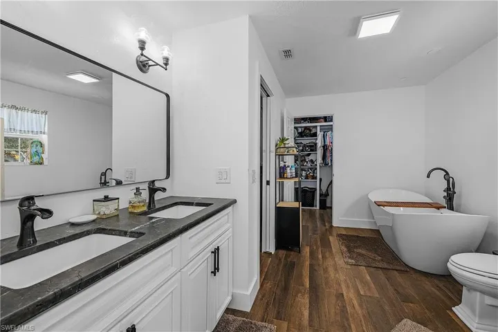 2551 Tamarind St, Other, Florida 33956