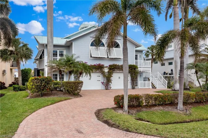 437 Trade Winds AVE, Naples, FL 34108,224104771
