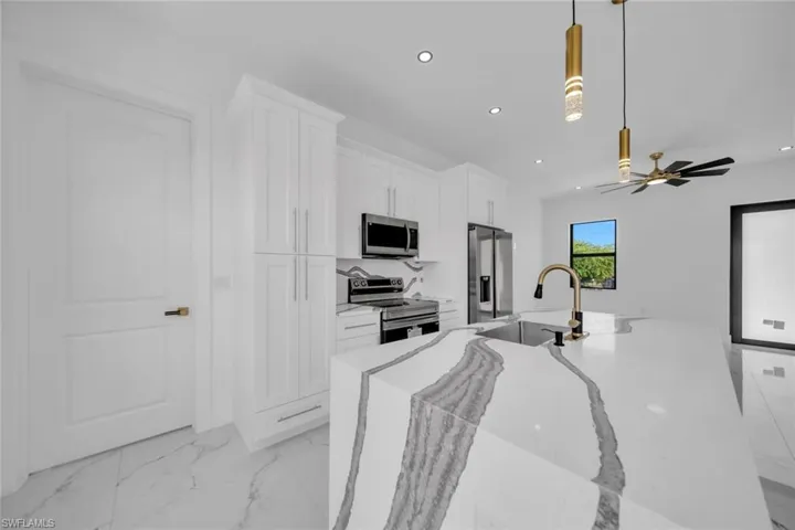 2609 21st St Sw, Lehigh Acres, Florida 33976
