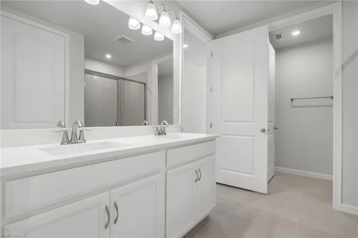Owner's Bathroom