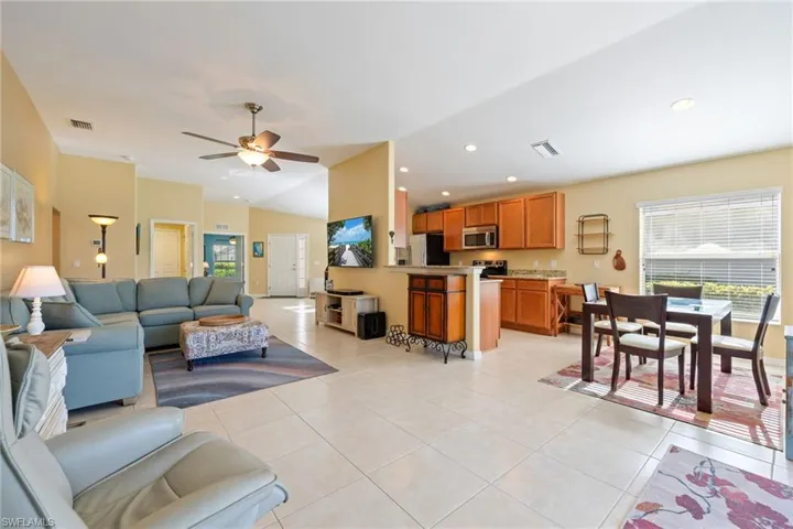 2538  Anguilla  DR, Cape Coral, FL 33991