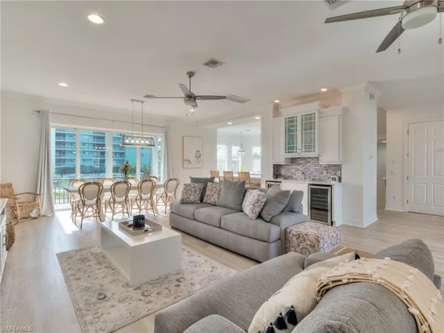 Light-filled living areas