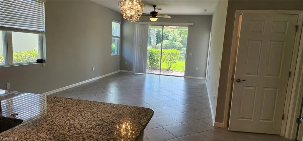 Lot of light and windows, ceramic tile throughout