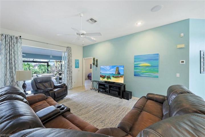 9315 Pennsylvania AVE, BONITA SPRINGS FL 34135