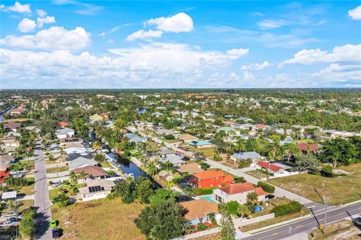 9315 Pennsylvania AVE, BONITA SPRINGS FL 34135
