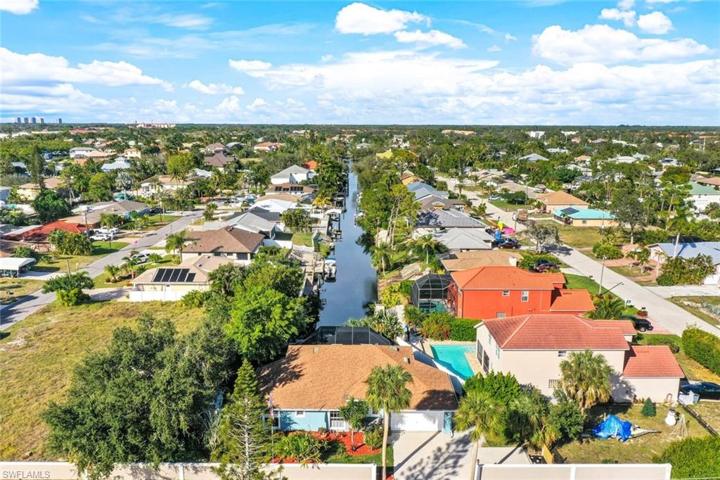 9315 Pennsylvania AVE, BONITA SPRINGS FL 34135