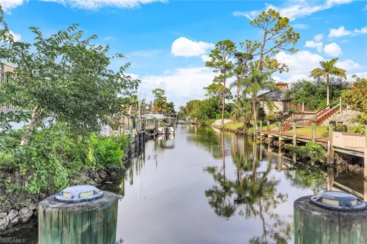 9315 Pennsylvania AVE, BONITA SPRINGS FL 34135