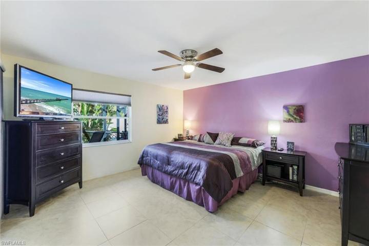 9315 Pennsylvania AVE, BONITA SPRINGS FL 34135