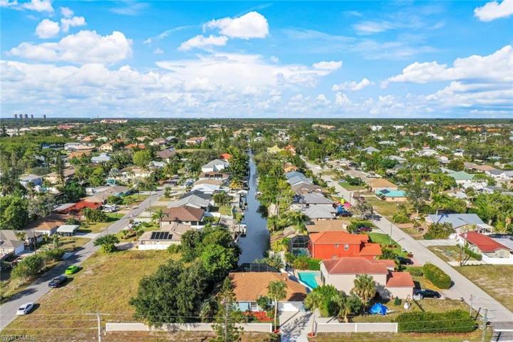 9315 Pennsylvania AVE, BONITA SPRINGS FL 34135