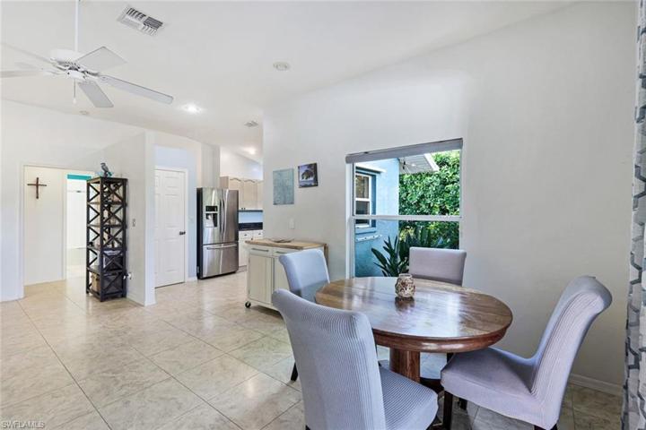 9315 Pennsylvania AVE, BONITA SPRINGS FL 34135