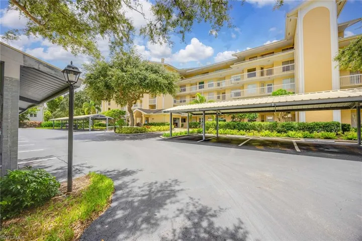 380  Horse Creek  DR, Naples, FL 34110