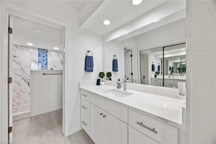 380  Horse Creek  DR, Naples, FL 34110