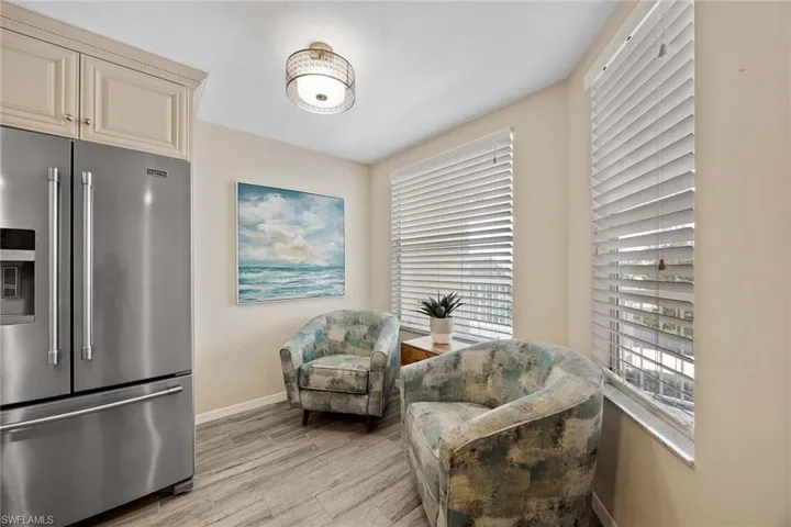 380  Horse Creek  DR, Naples, FL 34110