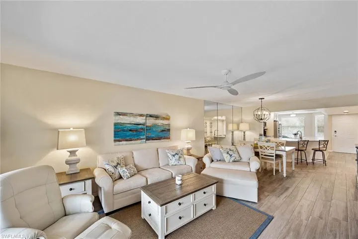 380  Horse Creek  DR, Naples, FL 34110