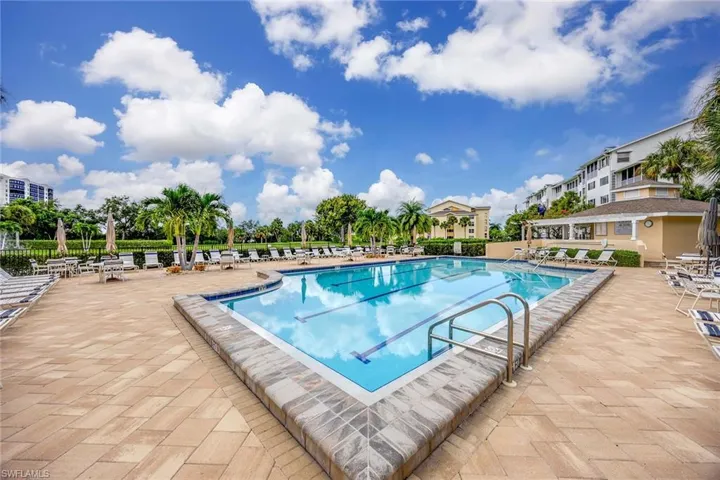380  Horse Creek  DR, Naples, FL 34110