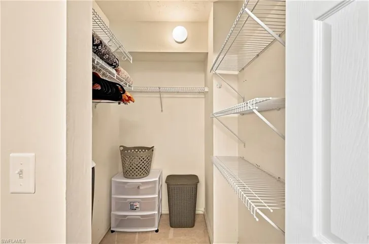 Walk-in Closet